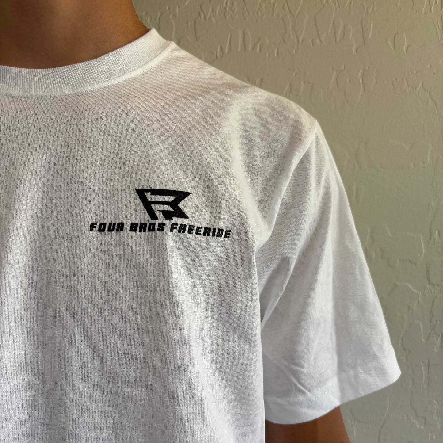 FOUR BROS TEE (WHITE)